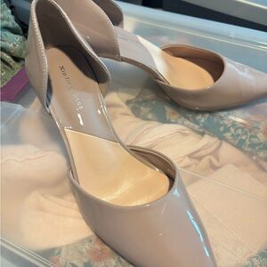 Women's Taupe Patent Pointed Toe heels